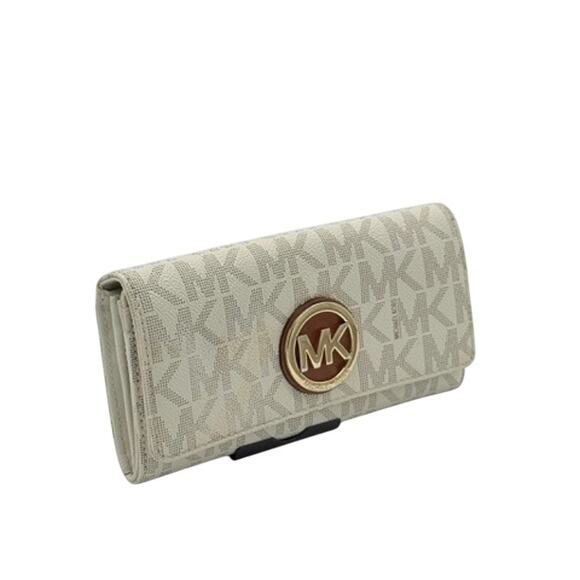 RETAIL $158 Michael Kors Fulton Vanilla MK Signature LG Gusset Carryall Wallet - Picture 3 of 16